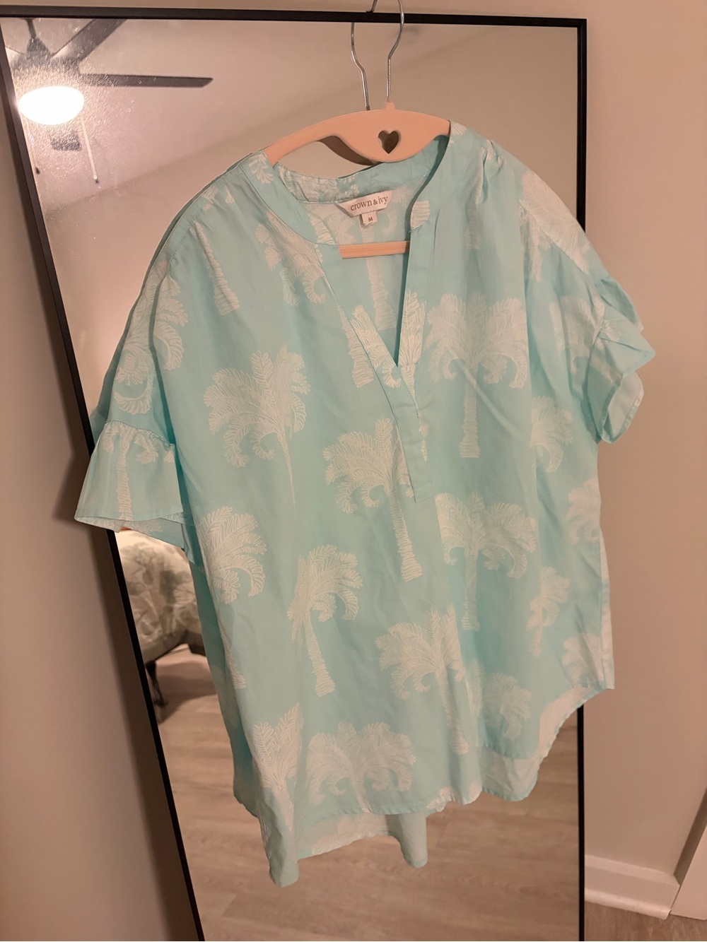crown & ivy blue Palm-Print V-Neck Tunic